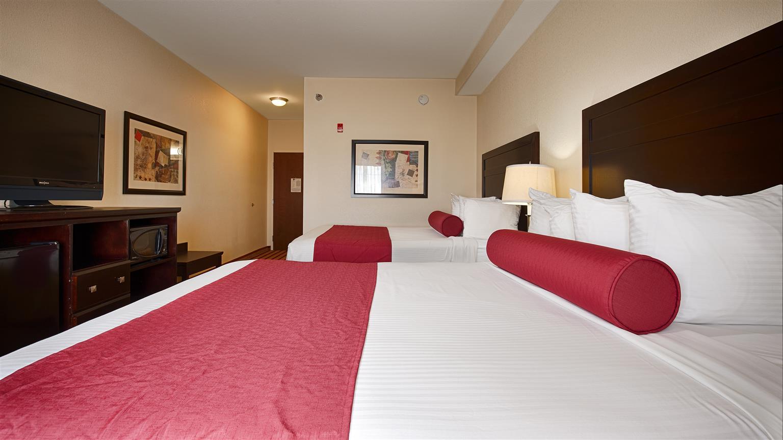 เบสต์ เวสเทิร์น พลัส สาขาโอลีฟ โฮเต็ล แอนด์ สวีท Hotel โอลีฟแบรนช์ ภายนอก รูปภาพ