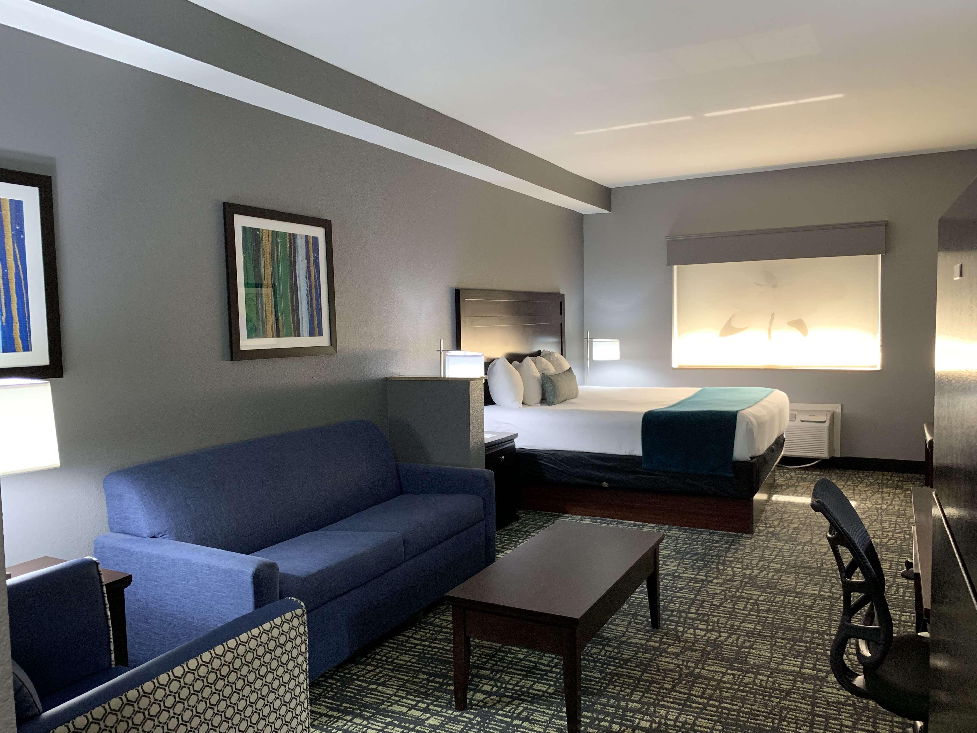 เบสต์ เวสเทิร์น พลัส สาขาโอลีฟ โฮเต็ล แอนด์ สวีท Hotel โอลีฟแบรนช์ ภายนอก รูปภาพ